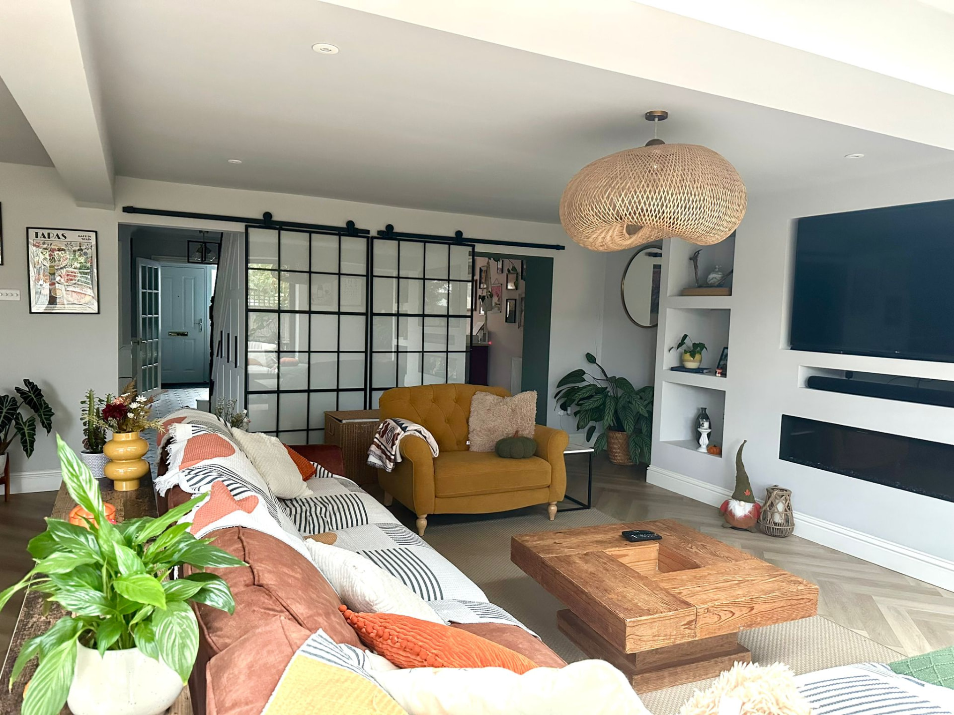 Charter Place — Sitting Area — project by SMART Developments LTD