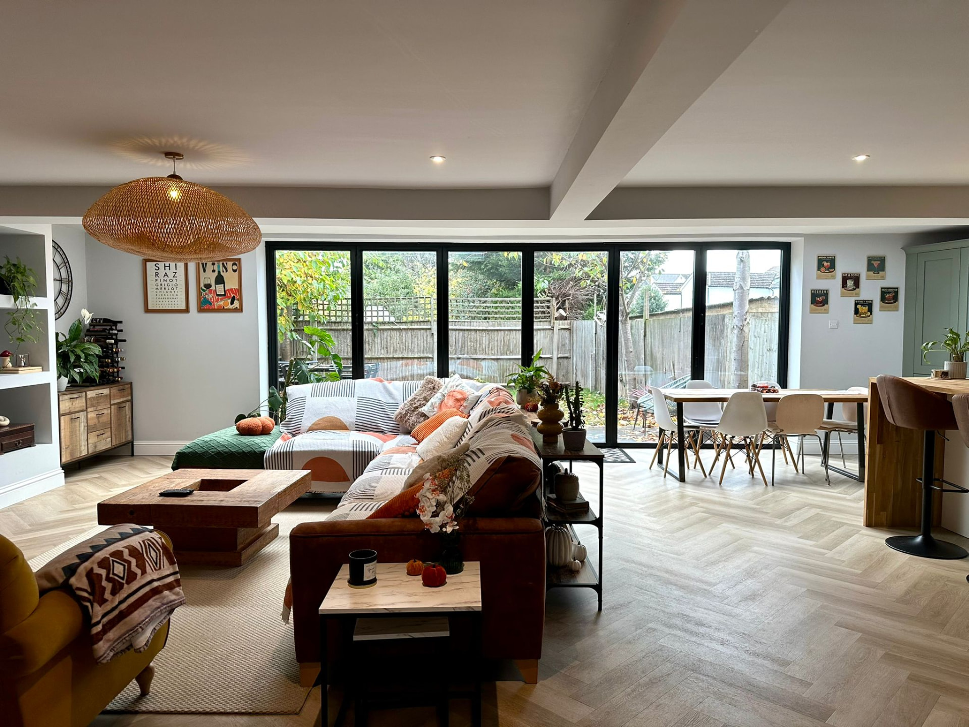 Charter Place — Sitting Area — project by SMART Developments LTD